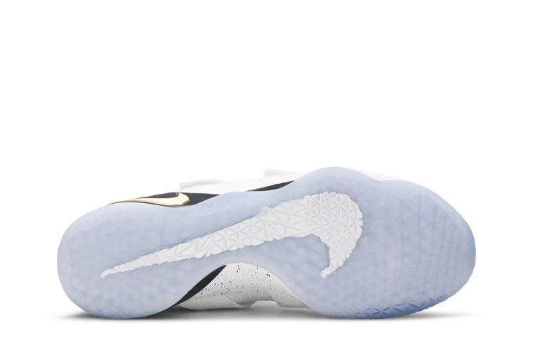 lebron-soldier-11-897644-101_03