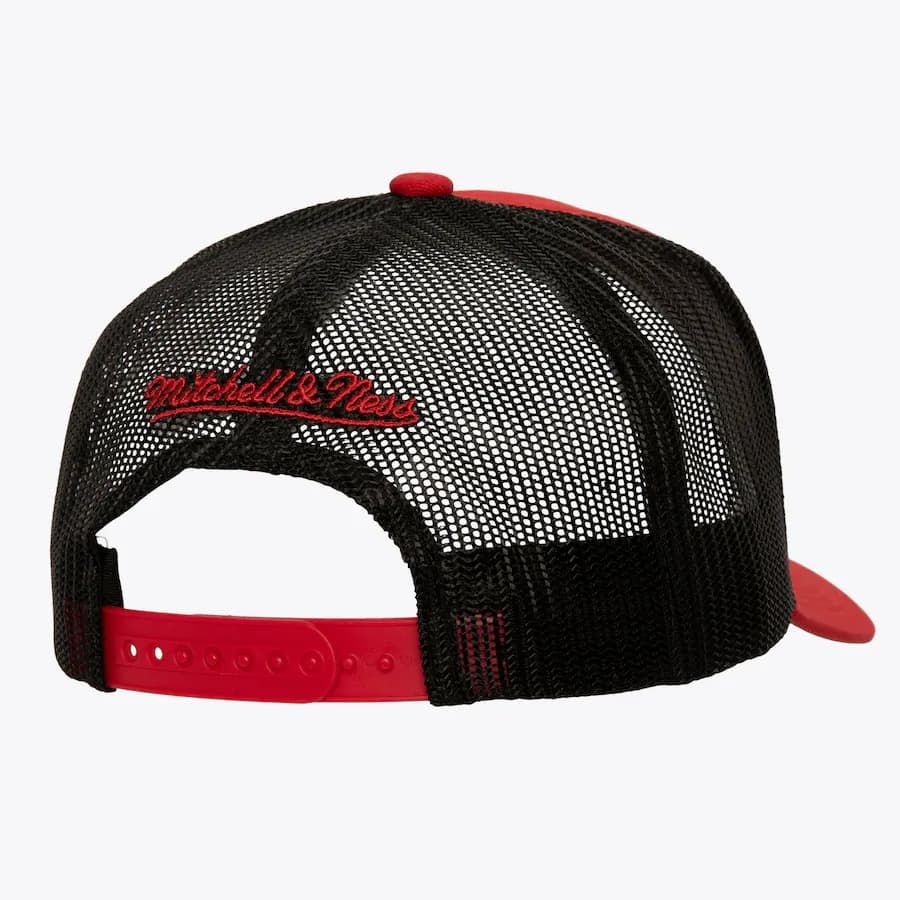 Бейсболка Mitchell & Ness Scarlet San Francisco 49ers Core Trucker Snapback Hat