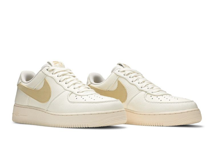 air-force-1-low-07-premium-oversize-swoosh-sail-at4143-101_07