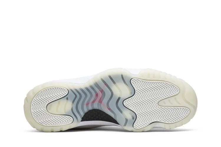 Krossovki-Air-Jordan-11-Retro-Platinum-Tint-3