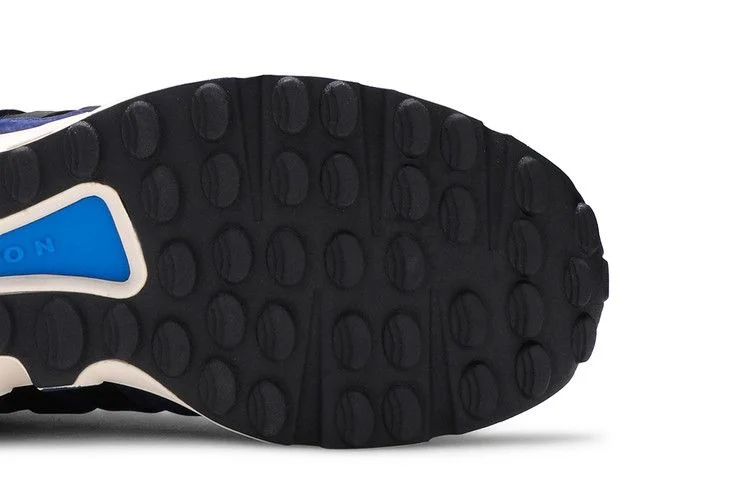 Krossovki-Colette-x-Undefeated-x-adidas-EQT-Support-S.E.-Dark-Blue-4