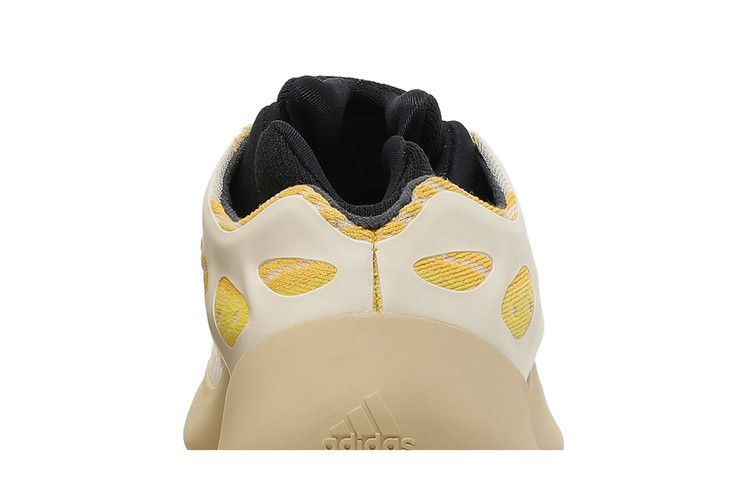 Кроссовки adidas Yeezy 700 V3 Kids 'Safflower'