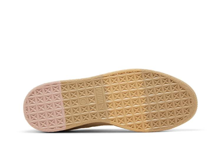 dapper-dan-x-wmns-clyde-vintage-pre-game-runway-croissant-392083-01_03