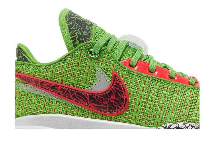 lebron-20-gs-christmas-dq8646-300_01