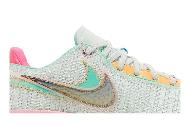 Krossovki-Nike-LeBron-20-Time-Machine-1