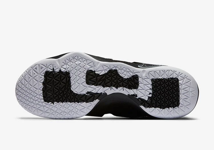 Krossovki-Nike-LeBron-Soldier-11-Bred-4