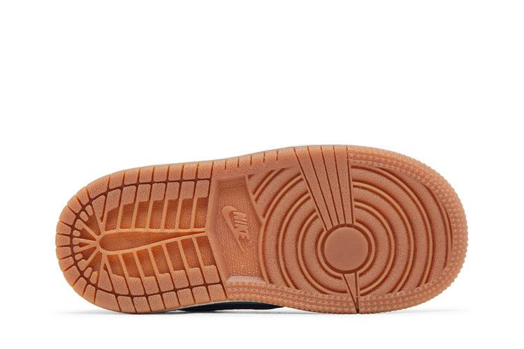 travis-scott-x-air-jordan-1-retro-low-og-sp-td-canary-dz5908-700_03