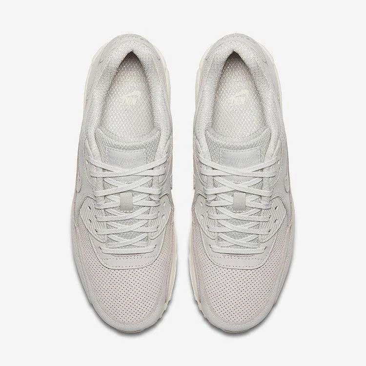 Krossovki-NikeLab-Wmns-Air-Max-90-Pinnacle-Light-Bone-1