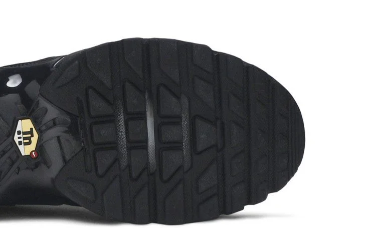 Krossovki-Nike-Air-Max-Plus-GS-Triple-Black-4-1