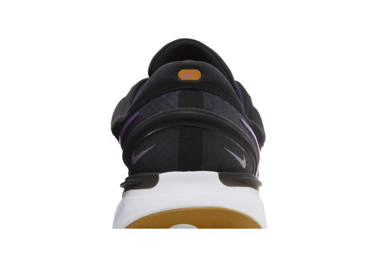 react-miler-3-blackened-blue-vivid-purple-dd0490-401_06