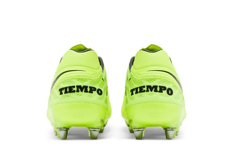 Кроссовки Nike Tiempo Legend 6 SG Pro 'Volt Black'