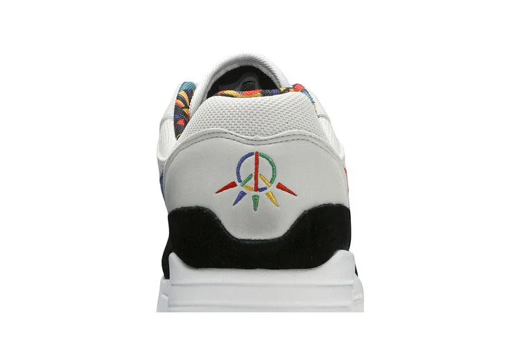 Krossovki-Nike-Air-Max-1-Live-Together-Play-Together-6