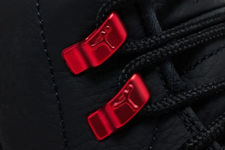 Krossovki-Air-Jordan-12-Retro-Bloodline-8