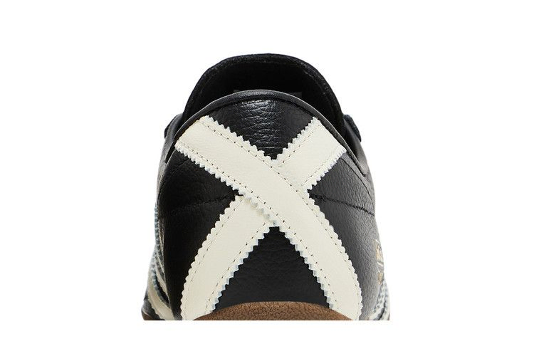 Кроссовки adidas Wmns Tokyo 'Core Black Off White Gold Metallic'
