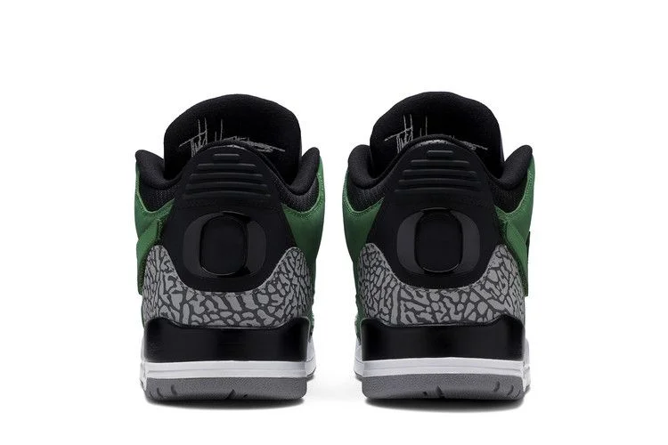 Кроссовки Air Jordan 3 Retro 'Tinker - Oregon Ducks' PE