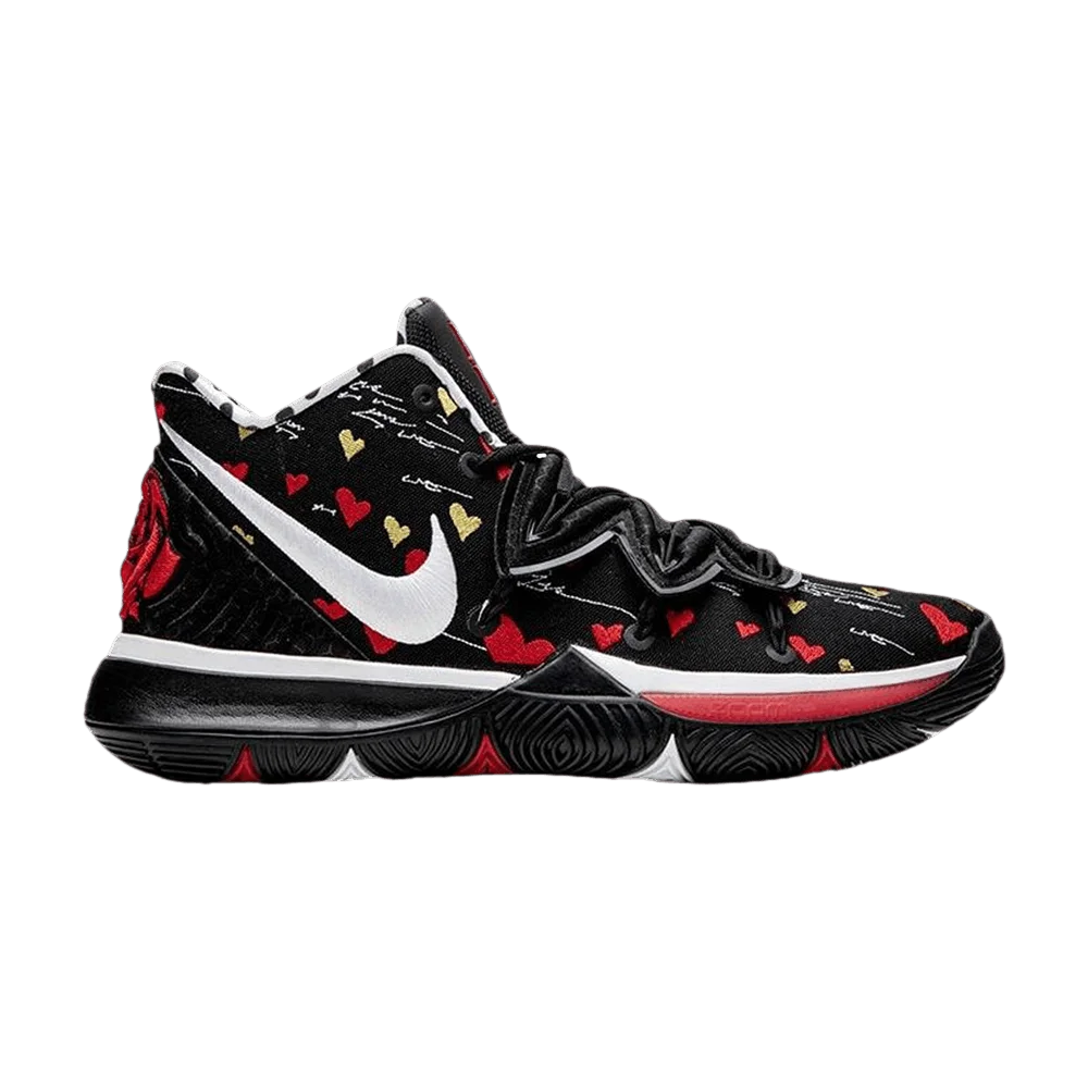 Krossovki-Nike-SneakerRoom-x-Kyrie-5-I-Love-You-Mom-Black