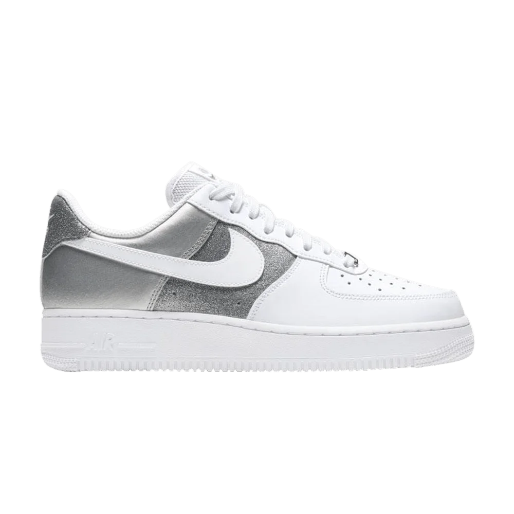 Krossovki-Nike-Wmns-Air-Force-1-07-White-Metallic-Silver