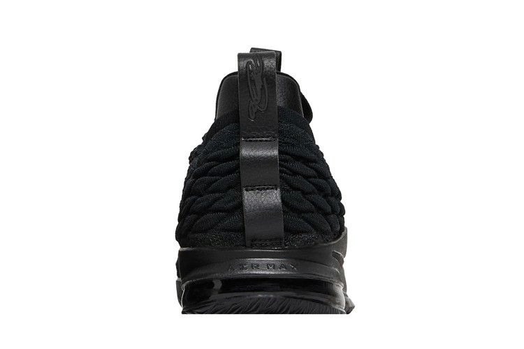 Кроссовки Nike LeBron 15 Low 'Triple Black'