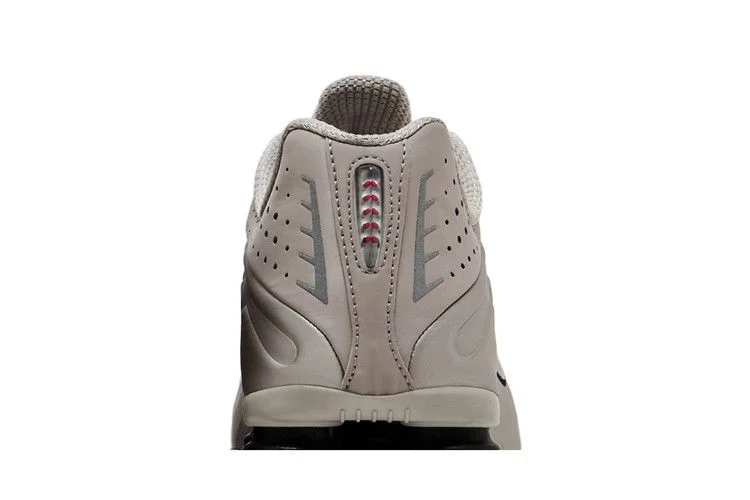 Кроссовки Nike Shox R4 'College Grey'