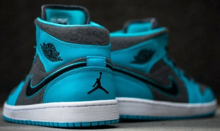 Кроссовки Air Jordan 1 Mid 'Gamma Blue'