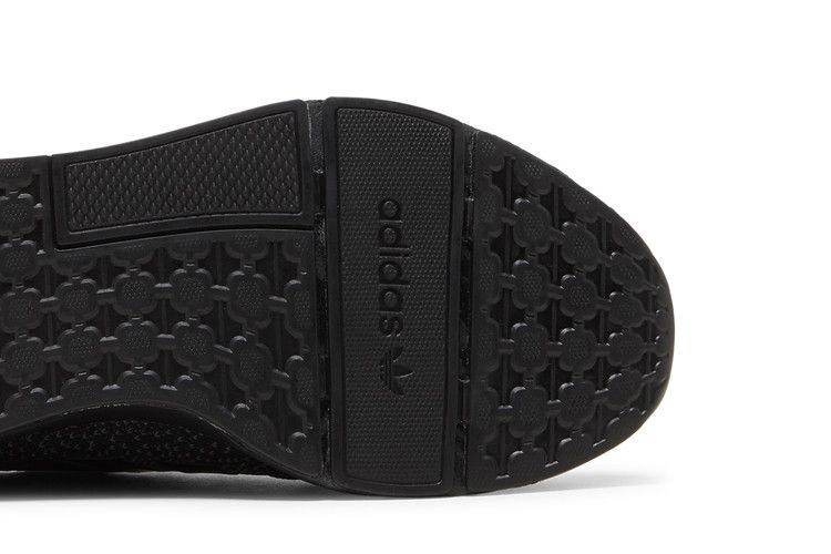 Кроссовки Adidas Swift Run 22 'Black Grey'