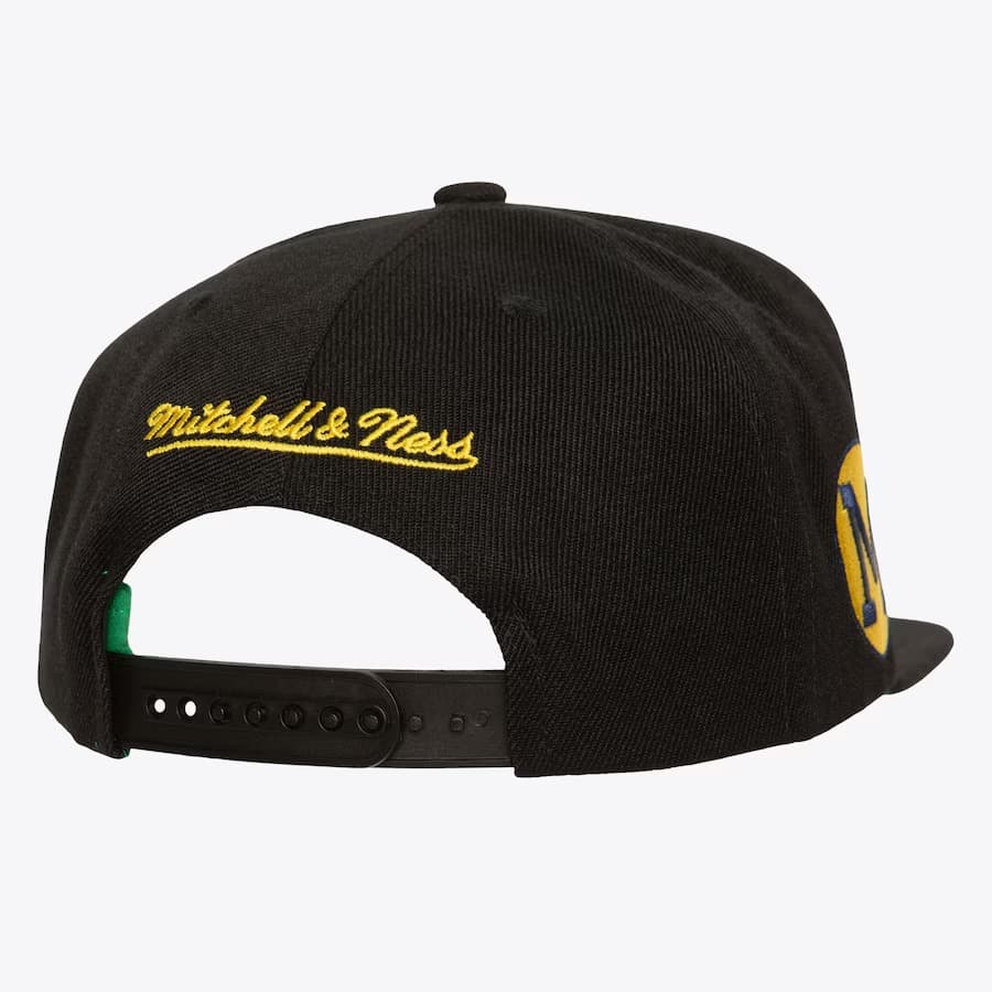 Бейсболка Mitchell & Ness Navy Michigan Wolverines Just Don Team Vault Snapback Hat