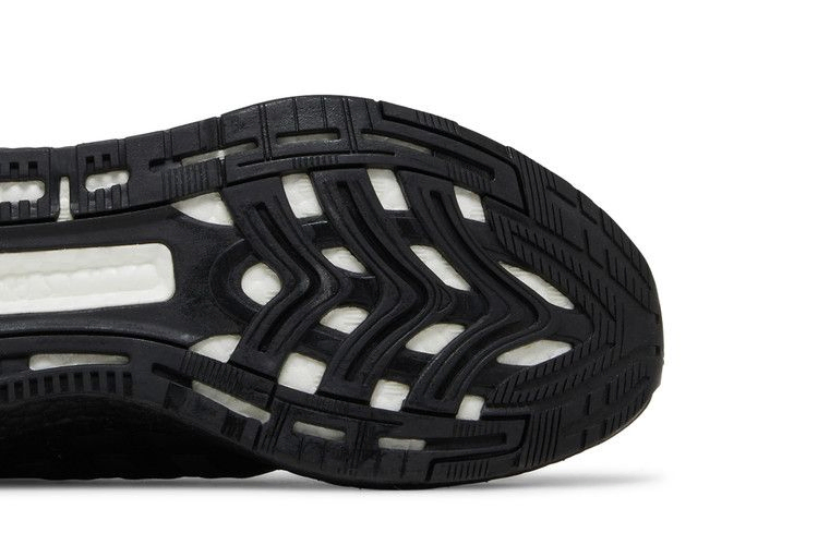 equipment-triple-black-gz1328_04