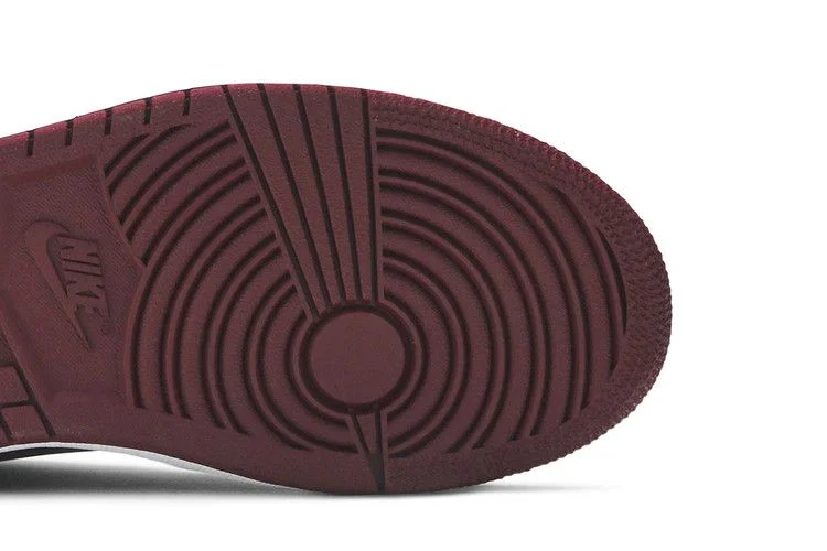 Кроссовки Wmns Air Jordan 1 Low SE 'Dark Beetroot'