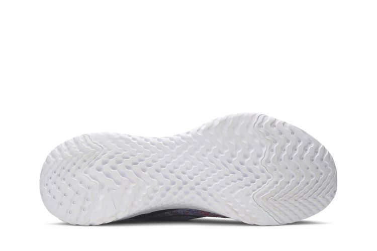 Кроссовки Nike Epic Phantom React Flyknit 'Multi-Color'