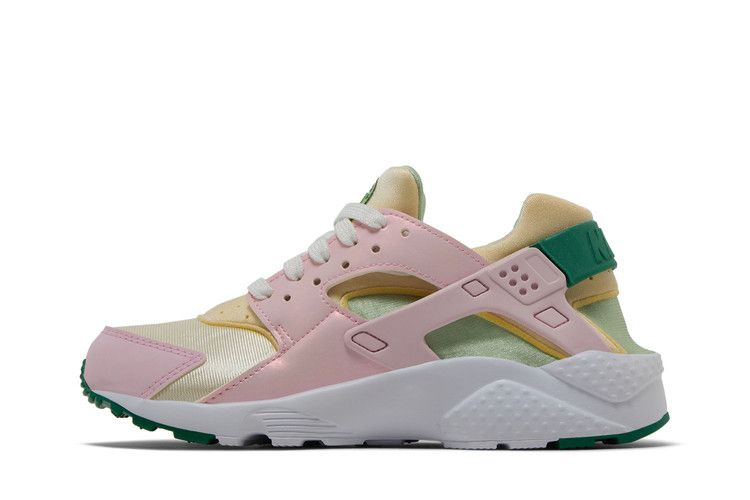air-huarache-run-se-gs-strawberry-shortcake-dq0517-600_02