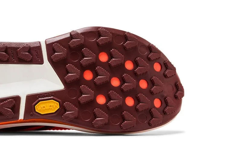 Кроссовки Nike ZoomX Zegama 2 'Hyper Crimson'