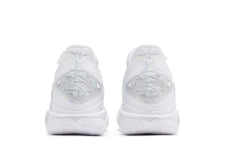Кроссовки Kyrie Irving x Anta Shock Wave 5 'Inheritance'