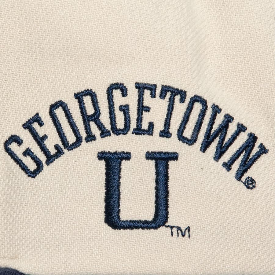 Бейсболка Mitchell & Ness Cream Navy Georgetown Hoyas Just Don Team Vault Snapback Hat