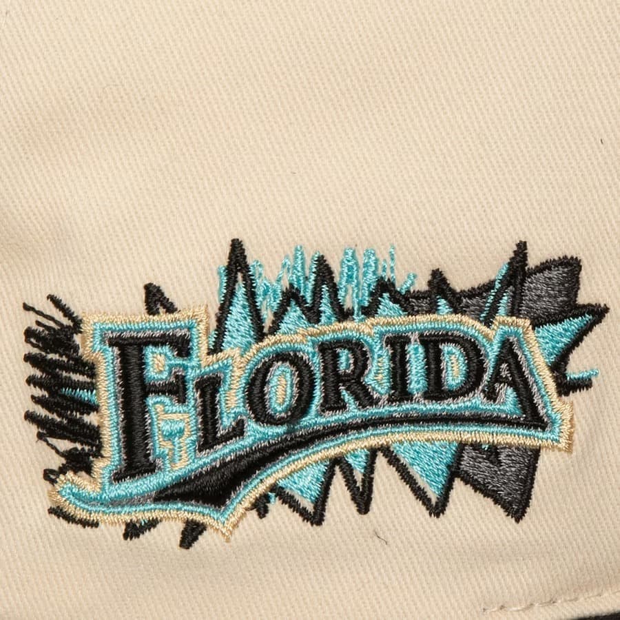 Бейсболка Mitchell & Ness Cream Florida Marlins Cooperstown Collection Overspray Pro Crown Snapback Hat