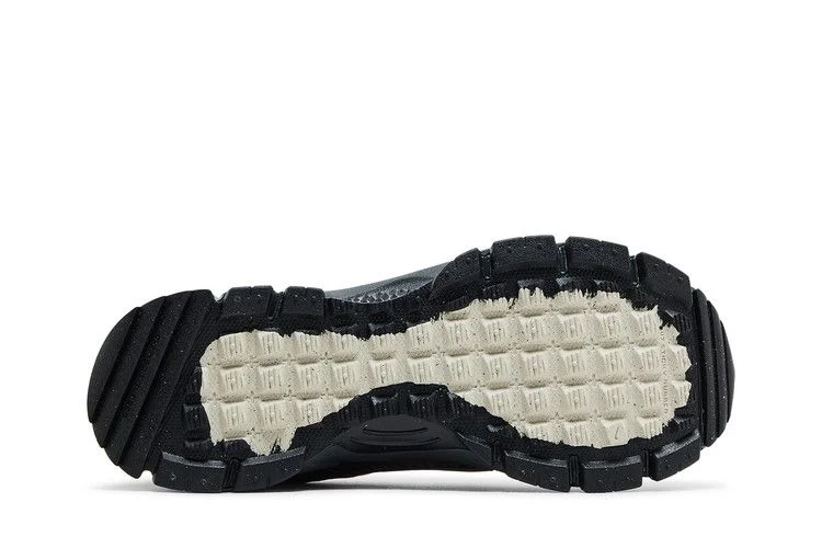 Krossovki-Nike-Wmns-Zoom-Vomero-Roam-Elemental-Pink-Anthracite-3
