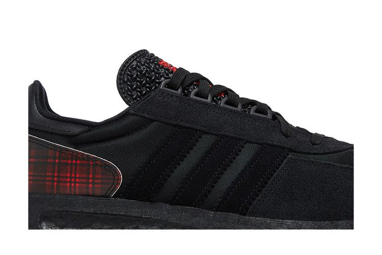 retropy-e5-black-vivid-red-plaid-gz4619_01