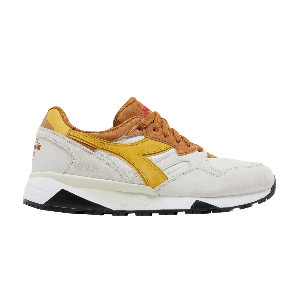 Krossovki-Diadora-N9002-Overland-White-Sudan-Brown