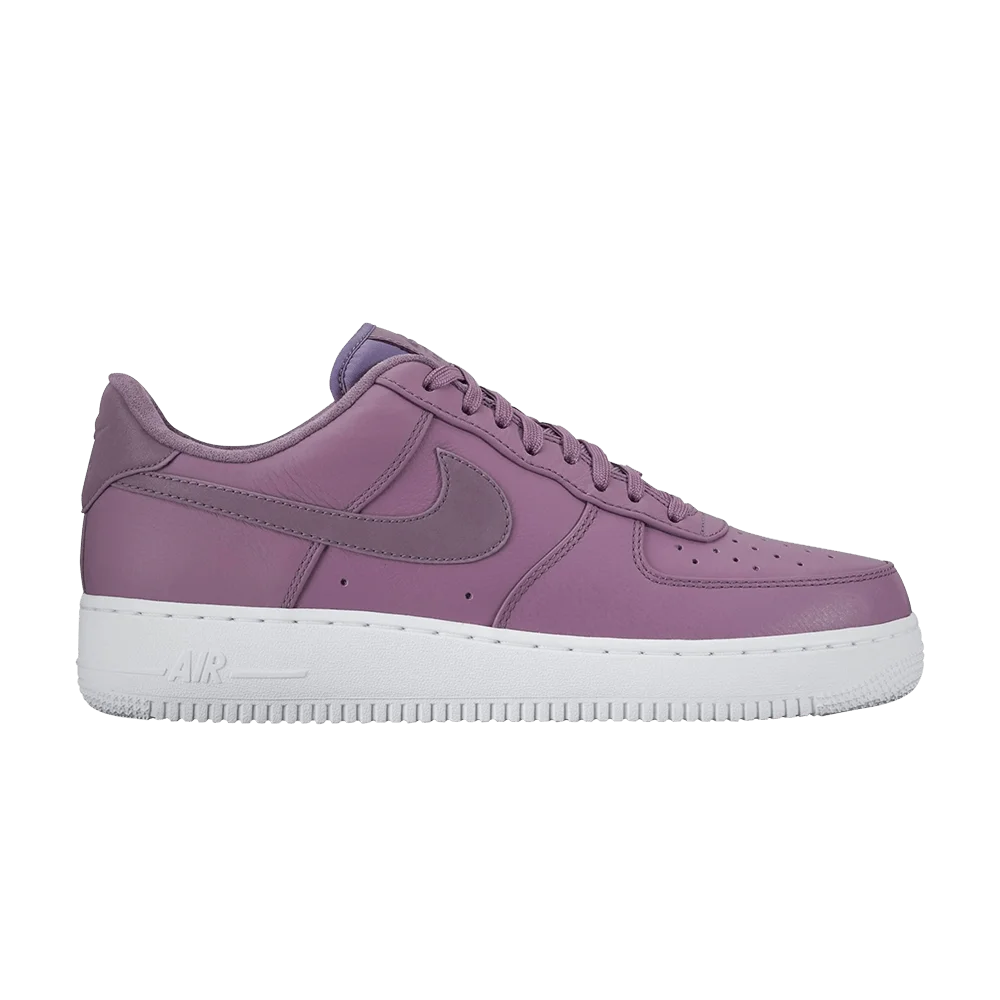 Krossovki-Nike-Air-Force-1-Low-Premium-Violet-Dust