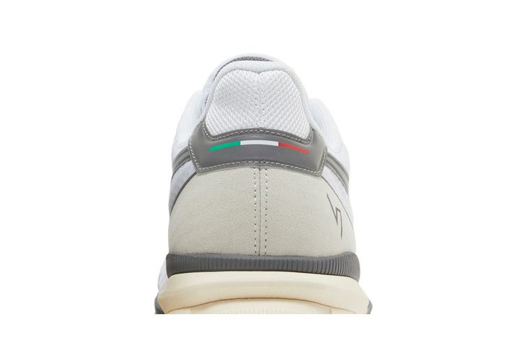 Кроссовки Diadora Atomo V7000 'White Silver'