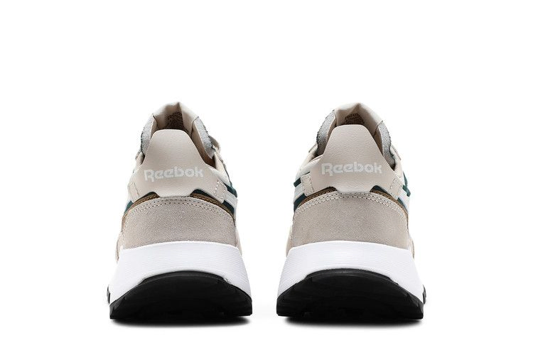 Кроссовки Reebok Classic Leather Legacy 'Stucco Midnight Pine'