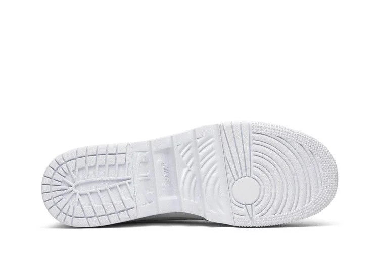 Krossovki-Wmns-Air-Jordan-1-Jester-XX-The-1-Reimagined-3
