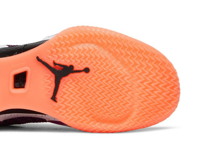 air-jordan-36-first-light-cz2650-004_04
