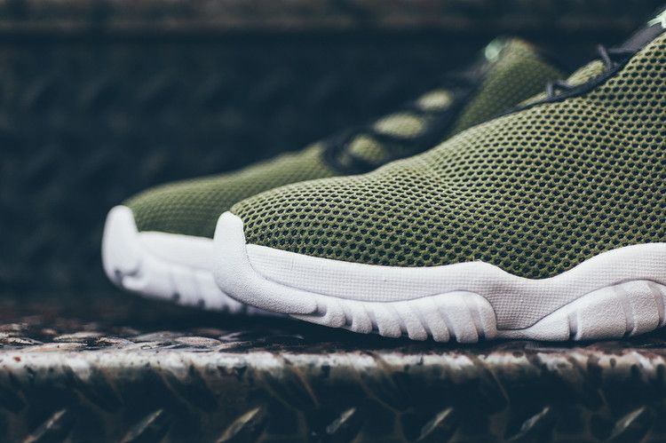 air-jordan-future-low-olive-718948-305_05