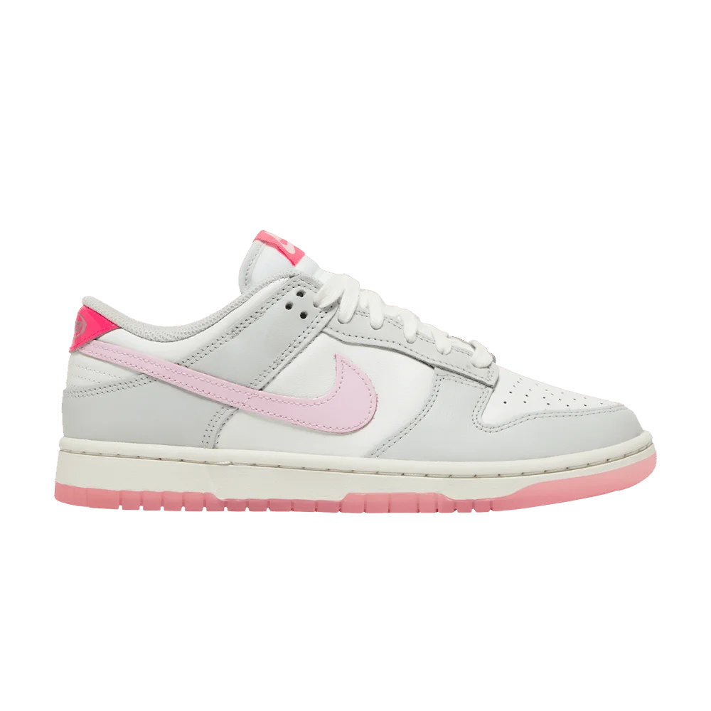 Krossovki-Nike-Wmns-Dunk-Low-520-Pack-Pink-Foam