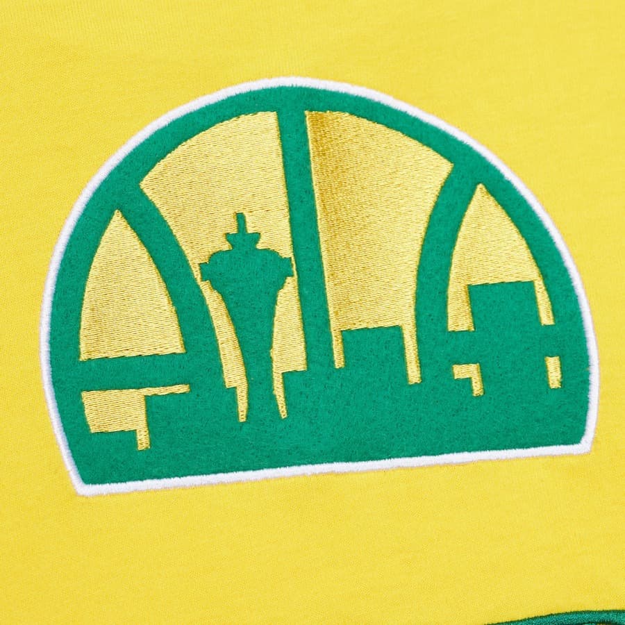Футболка Mitchell & Ness Gold Seattle SuperSonics Team OG 3.0 Vintage T-Shirt
