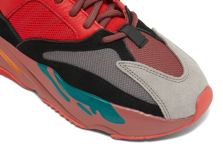 yeezy-boost-700-hi-res-red-hq6979_08
