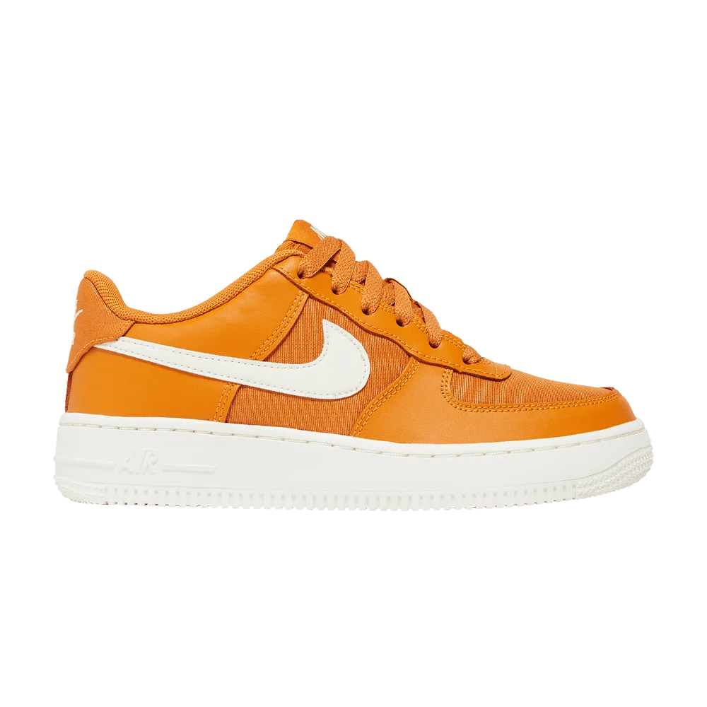 Krossovki-Nike-Air-Force-1-LV8-2-GS-Monarch-Canvas