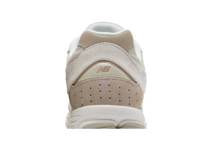 Кроссовки New Balance 2002R 'Light Dark Tan'