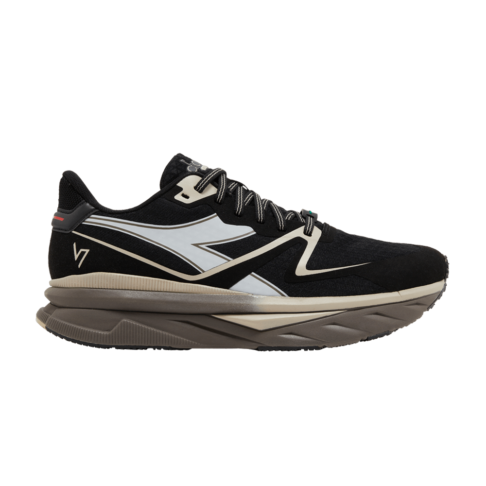 Кроссовки Diadora Atomo V7000 'Black Smoke Grey'