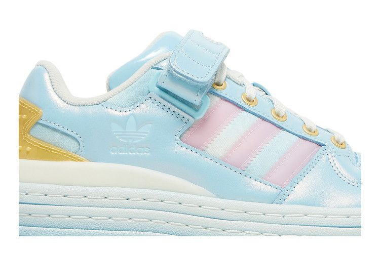 Кроссовки Disney x adidas Wmns Triple Platforum Low 'Sleeping Beauty'